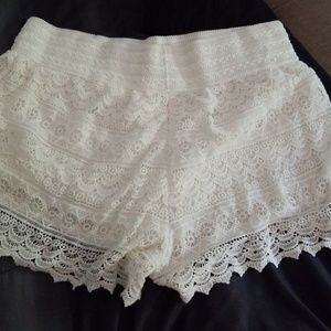 White shorts lace detail